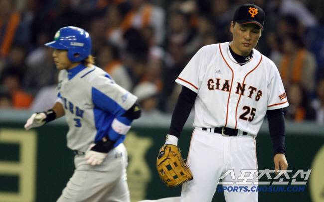 2008년 재팬시리즈에서 만난 세이부 나카지마와 요미우리 이승엽. 나카지마는 퍼시픽리그 유격수로는 유일하게 한 시즌 100타점을 올렸다. 스포츠조선DB