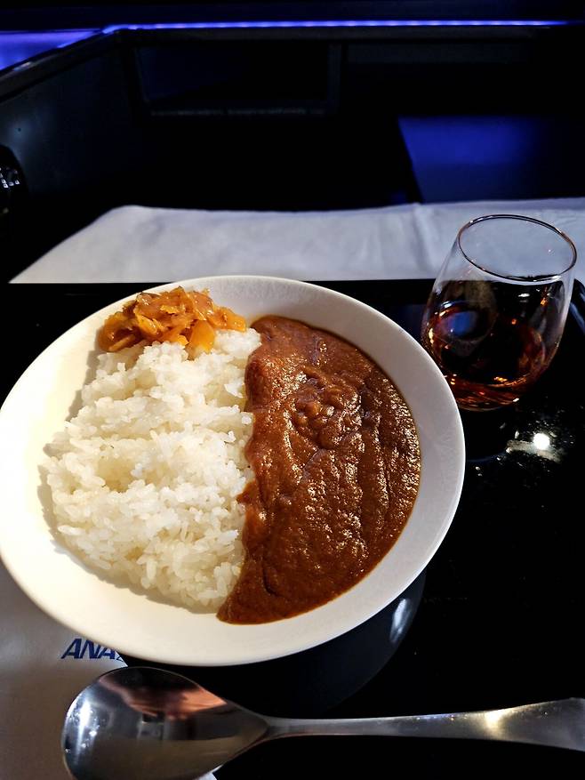 20241025_144206.jpg (스압) ANA(전일본공수) 비지니스석 "더 룸" 리뷰 ㄷㄷㄷ.jpg