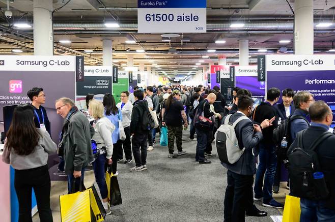 삼성전자가 1월 7일부터 10일까지 미국 라스베이거스에서 열리는 세계 최대 가전 전시회 'CES 2025'에 C랩이 육성한 사내 벤처와 외부 스타트업들의 혁신 기술들을 선보였다. / 사진=삼성전자