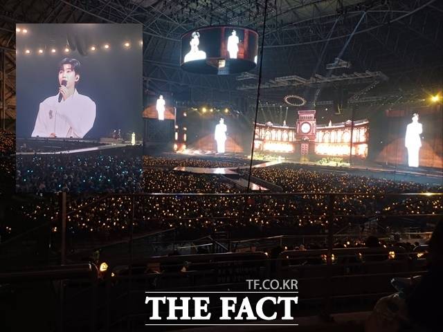 임영웅은 매 공연마다 세트 리스트를 조금씩 달리 했지만 첫 무대 선곡부터 세심하게 고심한 흔적이 엿보였다. 콘서트는 배호 이미자 남진 나훈아 등 가요계를 대표하는 레전드 가수들의 명곡들로 가득 채우며 '오랫동안 기억될 추억의 공연'에 대한 상징성을 담아냈다. /강일홍 기자