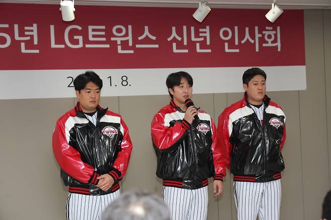 왼쪽부터 올 시즌 LG에 새롭게 합류한 심창민, 최채흥, 김강률. 구단 제공