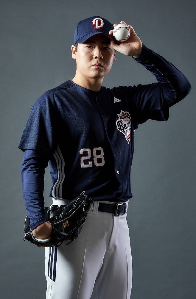 두산 새 유니폼 입은 최승용 [두산 베어스 제공. 재판매 및 DB 금지]