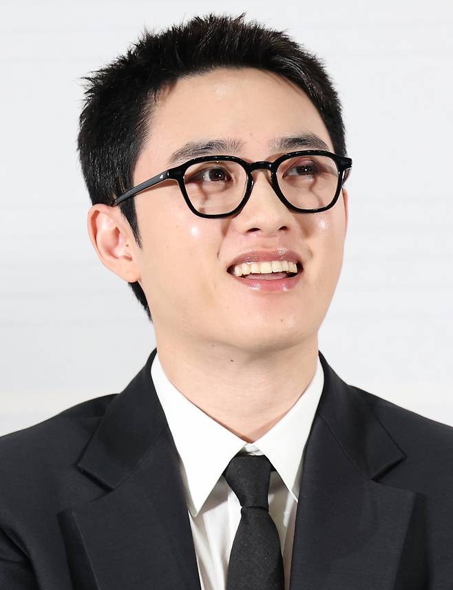 (서울=뉴스1) 권현진 기자 = 배우 도경수가 14일 서울 강남구 메가박스 코엑스에서 열린 영화 '말할 수 없는 비밀'(감독 서유민) 언론시사회에 참석해 미소를 짓고 있다.  '말할 수 없는 비밀'은 시간의 비밀이 숨겨진 캠퍼스 연습실에서 유준과 정아가 우연히 마주치면서 시작되는, 기적 같은 마법의 순간을 담은 판타지 로맨스 영화다. 2025.1.14/뉴스1  Copyright (C) 뉴스1. All rights reserved. 무단 전재 및 재배포,  AI학습 이용 금지. /사진=(서울=뉴스1) 권현진 기자