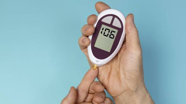 정상보다 혈당이 높지만 당뇨병 진단 기준에는 미치지 않는 경우 당뇨병 전 단계로 진단한다ㅣ출처: 클립아트코리아