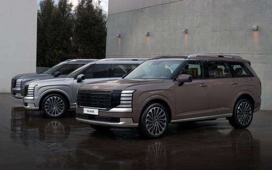 The new Palisade SUV, which offers a hybrid variant and a nine-seater option. [HYUNDAI MOTOR]