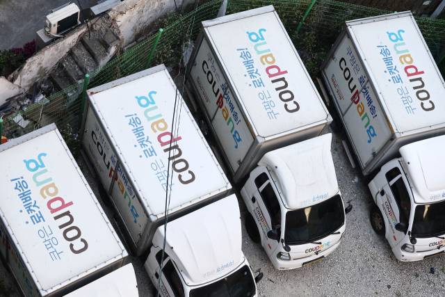 ▲ 서울 시내 한 주차장에 세워진 쿠팡 배송차량. ⓒ연합뉴스