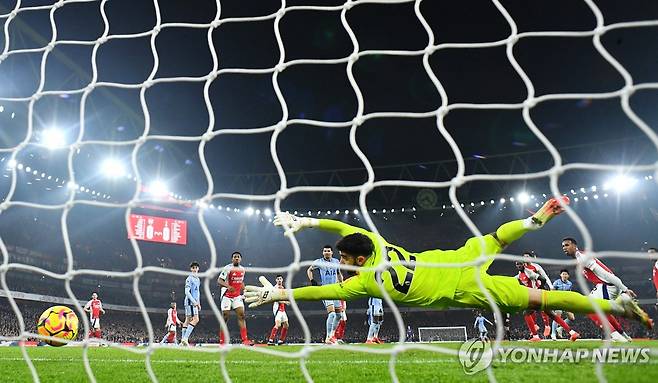 손흥민의 골 장면 [로이터=연합뉴스]