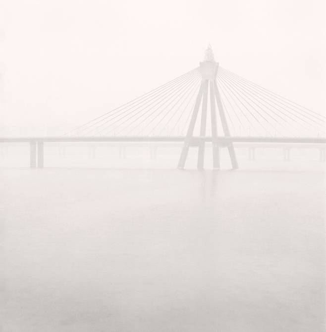 서울 올림픽대교, 마이클 케나 Olympic Bridge_ Seoul_ South Korea. 2005