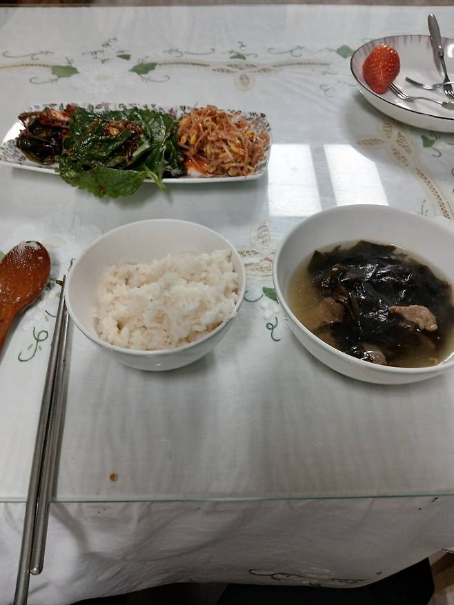 1000005831.jpg 엄마 만나고왔습니다