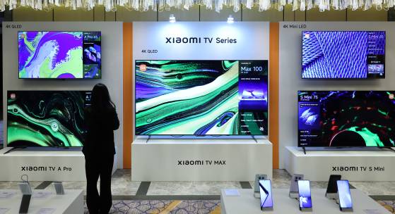 지난 15일 샤오미 코리아가 서울 종로구에서 신제품 출시 기자간담회를 열고, 신제품 TV 시리즈와 스마트폰, 스마트워치 등을 공개했다. 뉴스1
