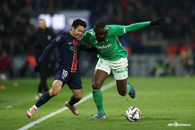 이강인(왼쪽). /AFPBBNews=뉴스1