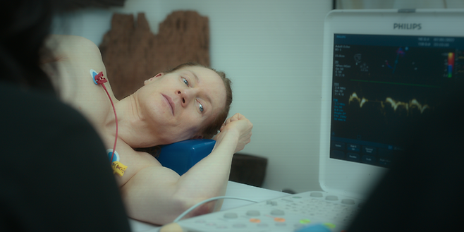 존슨은 늙지 않기 위해서라면 위험한 실험도 마다하지 않는다. 넷플릭스 제공