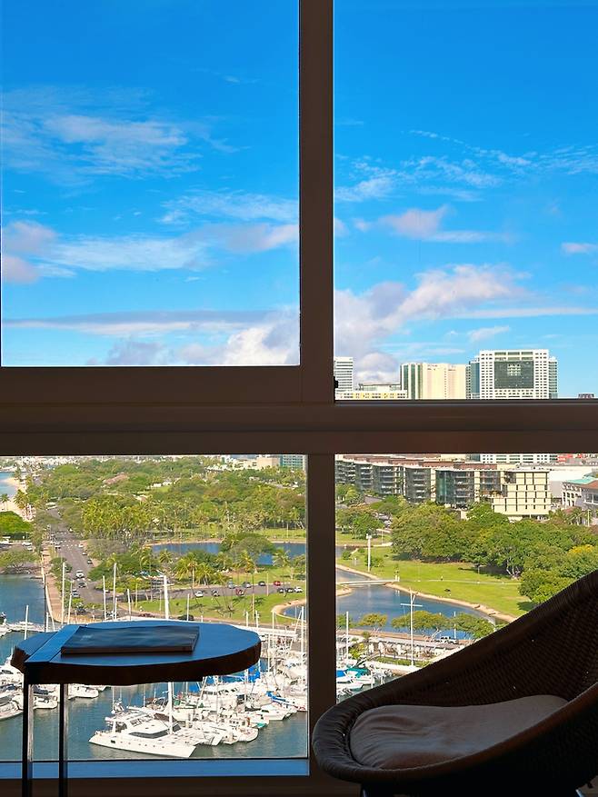 호텔 객실에서 바라본 풍경 / 사진=권효정 기자