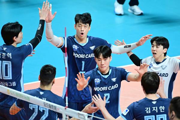 우리카드는 이날 승리로 3위와 승점 차를 4점 차로 좁혔다. 사진 제공= KOVO