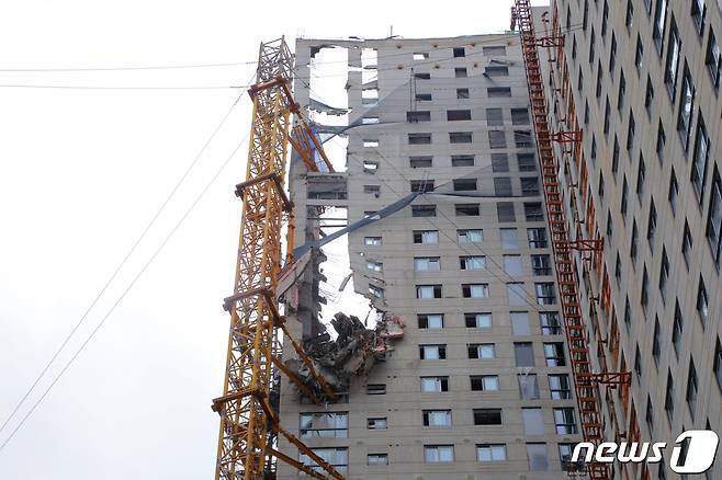 광주 서구 화정동 현대산업개발 아파트 신축공사 붕괴 건물의 모습. 2022.4.29/뉴스1 ⓒ News1
