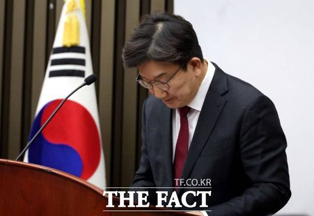 권성동 국민의힘 원내대표는 "인지수사 관련 조항 있는 한 내란 선전·선동 혐의를 그대로 수사할 수 있는 것"이라며 "야당이 일방 처리한 위헌적 특검법에 대해 즉각 재의요구권을 행사해야 한다"라고 요청했다. /뉴시스