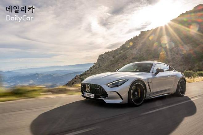 더 뉴 메르세데스-AMG GT