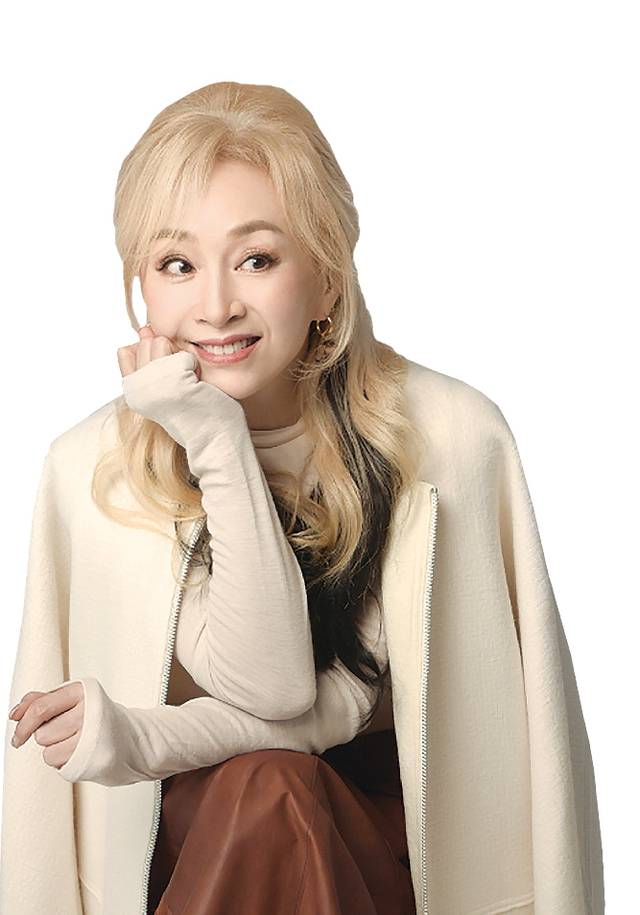 뮤지컬 제작과 고향 충남 홍보로 새로운 면모를 선보이는 배우 박해미.