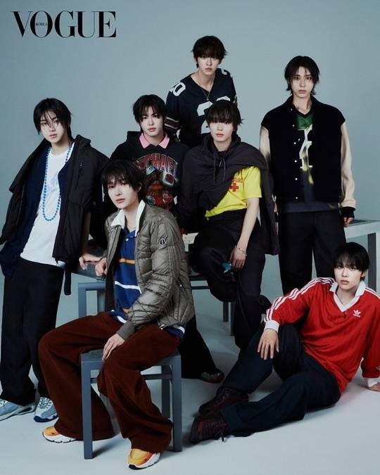 킥플립. 사진l보그 코리아