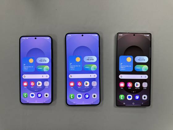 From left, the Galaxy S25, Galaxy S25 Plus and Galaxy S25 Ultra [CHO YONG-JUN]