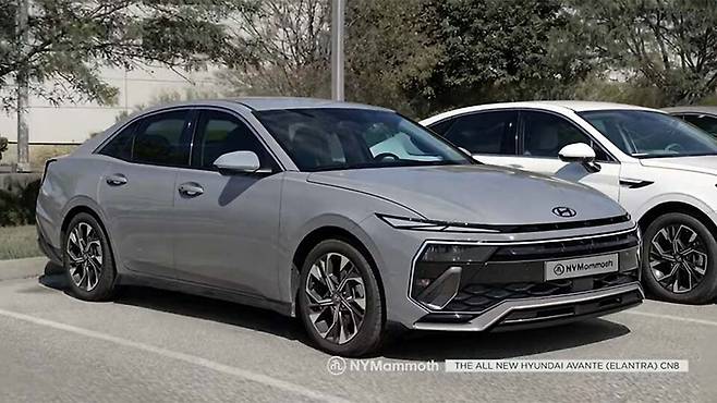 현대차 '아반떼 풀체인지' 상상도 (출처 : 뉴욕맘모스)
