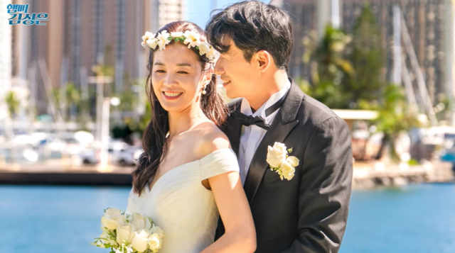 배우 김성은, 정조국 부부/유튜브 채널 '햅삐 김성은'