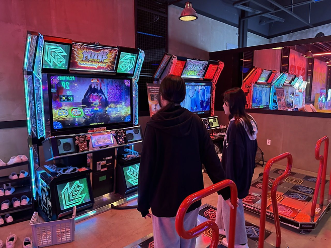 image.png 어렸을때 돈 없을때 오락실에서 시간 보내는 법