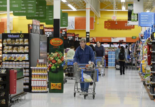 지난 2013년 미국 로스앤젤레스의 한 월마트 매장. 로이터 연합