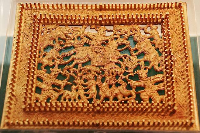 유목민족으로서 강건한 탕구트족의 기백을 보여주는 황금 유물