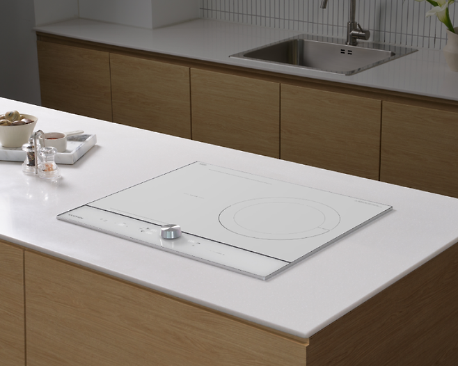 쿠첸 화이트 올파워 인덕션 화이트ⓒ쿠첸