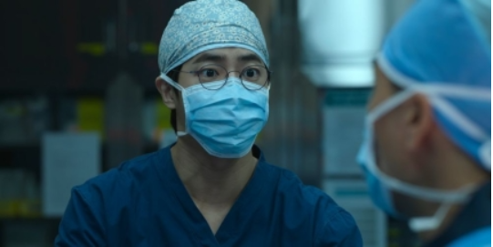 ‘중증외상센터’에서 추영우는 단순한 엘리트 의사가 아니라, 환자를 위해 진심으로 헌신하는 의사의 모습을 그려냈다. 백강혁의 1호 제자로서 좌충우돌 성장기를 겪으며 더욱 깊이 있는 캐릭터로 완성됐다. 사진=넷플릭스 제공