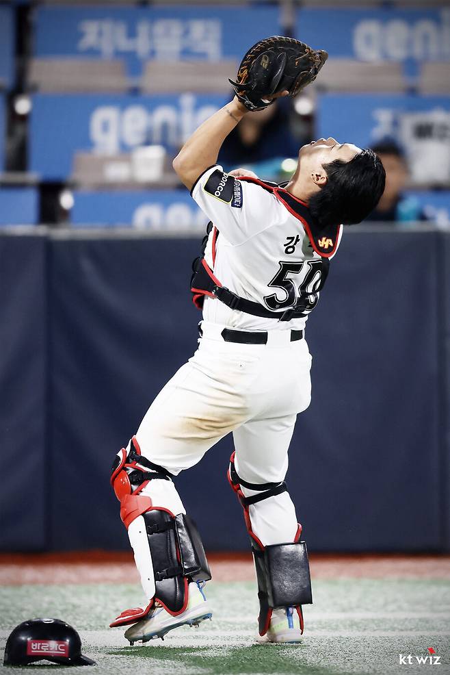 ▲ kt는 전력 극대화를 위해 강백호의 포수 출전 비중을 높인다는 계획이다. ⓒKT 위즈