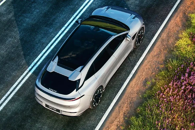 지커 007 GT