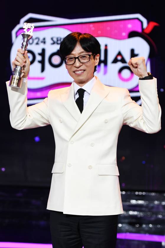 '2024 SBS 연예대상' 대상 유재석 〈사진=SBS〉