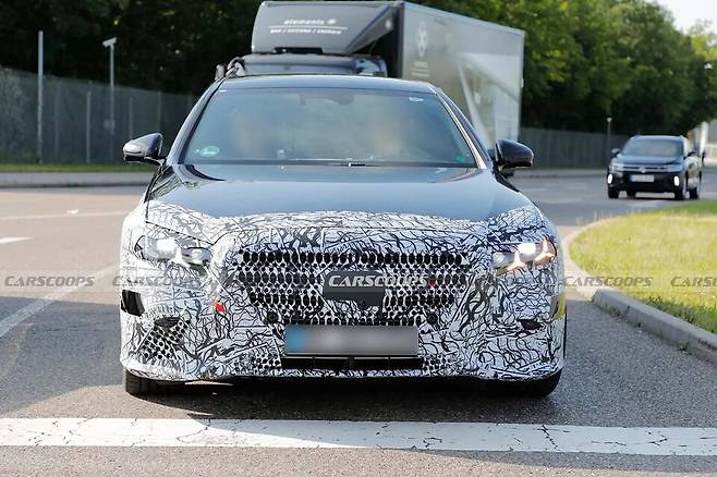 메르세데스-벤츠 'S클래스 페이스리프트' (출처 :&nbsp;Carscoops)