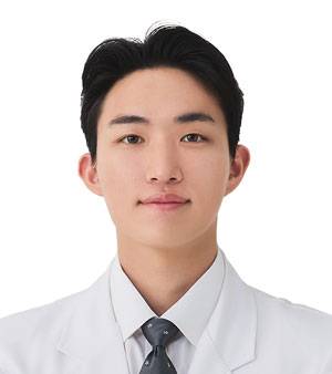 박세진 닥터쁘띠의원  대전점 대표원장- 전북대 의학과,  전 닥터쁘띠의원 명동점 원장