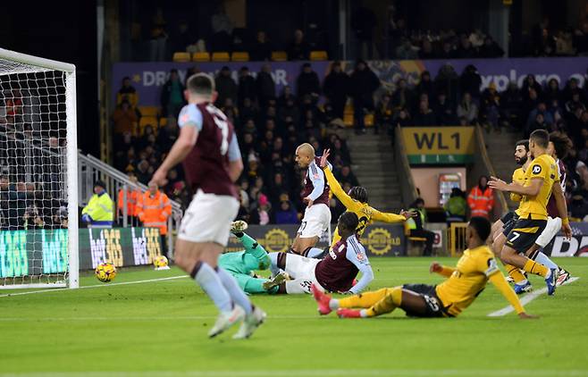 후반 10분 빌라 도니얼 말런이 동점골을 터트렸으나 이전 과정에서 오프사이드가 선언되며 득점이 인정되지 않았다. Getty Images