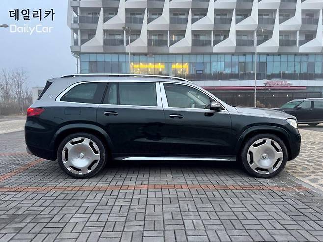 메르세데스-마이바흐 GLS 600 4MATIC 마누팍투어