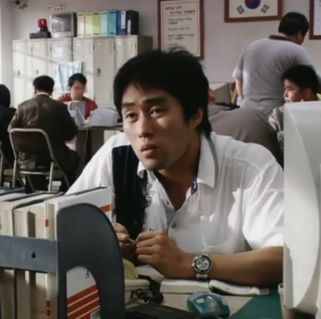 올드 미스 다이어리.png 경찰 역할만 15번을 한 배우 ㅋㅋㅋ