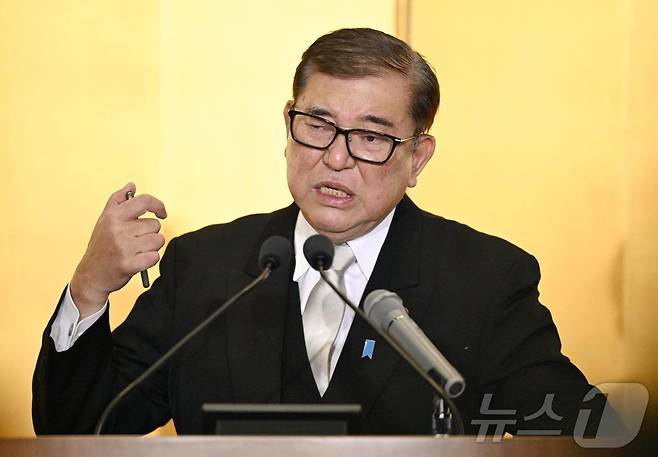 이시바 시게루 일본 총리가 6일 (현지시간) 이세에서 신년 기자회견을 갖고 “도널드 트럼프 미국 대통령 당선인과 회담은 아직 확정된 것이 없다"고 말하고 있다. 2025.01.07 ⓒ 로이터=뉴스1 ⓒ News1 우동명 기자