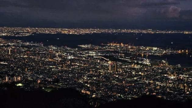 마야산에서 바라 본 일본 3대 야경 가운데 한 곳 '고베 야경'. / JAPAN NOW