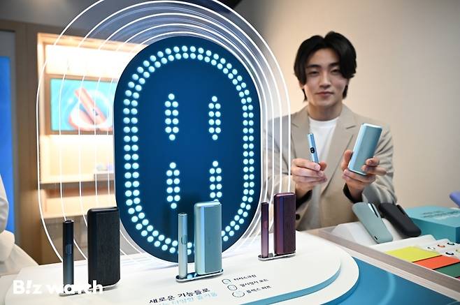 한국필립모리스가 5일 서울 소공동 롯데호텔에서 '아이코스 일루마i' 신제품을 발표하고 있다./사진=이명근 기자 qwe123@