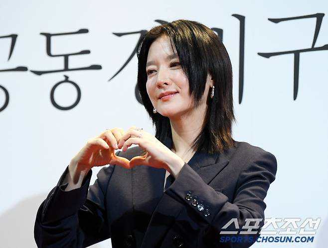 CJ ENM 30주년 기념 비저너리 선정작 영화 '공동경비구역 JSA' GV가 4일 서울 용산구 한강로동 CGV용산아이파크몰에서 열렸다. 이영애가 포토타임을 갖고 있다. 용산=박재만 기자 pjm@sportschosun.com/2025.02.04/