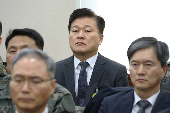 신용한 전 서원대 교수가 지난 4일 서울 여의도 국회에서 열린 윤석열 정부의 비상계엄 선포를 통한 내란 혐의 진상규명 국정조사 특별위원회 2차 청문회에 출석해 있다./뉴스1