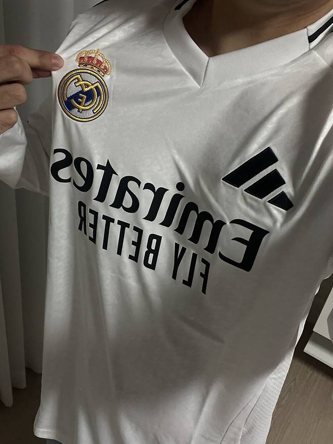 IMG_3817.jpeg 인생 첫 축구유니폼 포텐가능합니까?