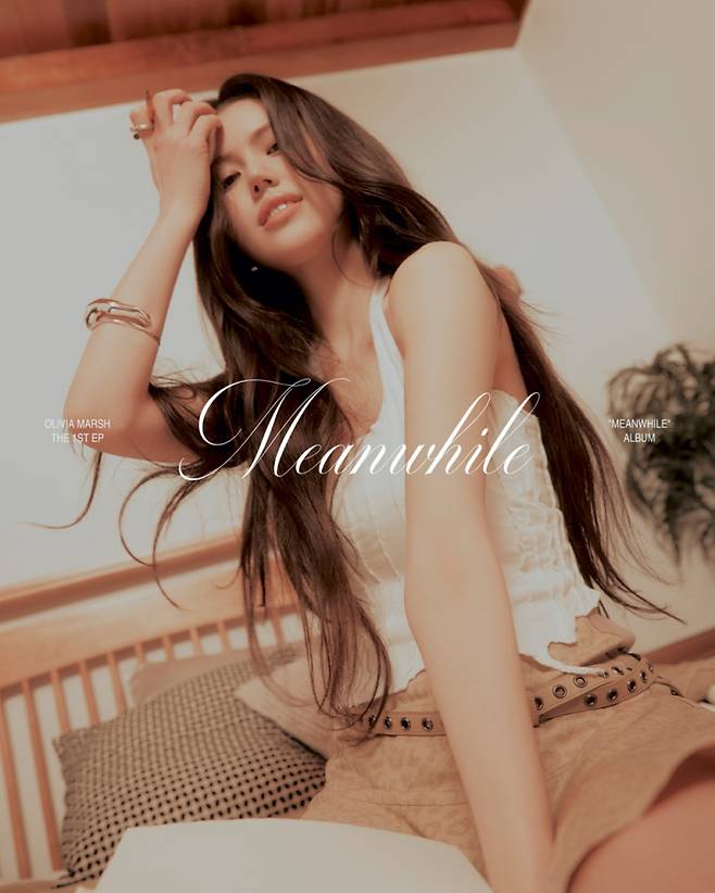 올리비아 마쉬 첫 EP ‘민와일’ 콘셉트 포토. 엠플리파이 제공