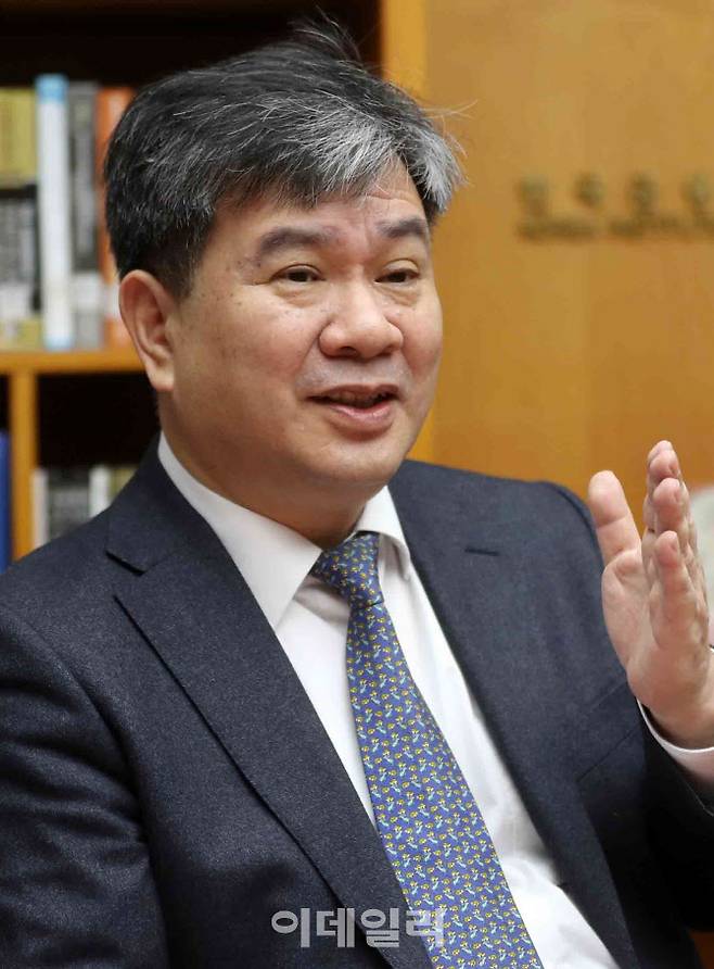 [이데일리 김태형 기자] 이항용 금융연구원장