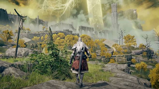 지난 2022년 출시된 엘든 링. 개발비가 약 1000억 원으로 알려져있다.