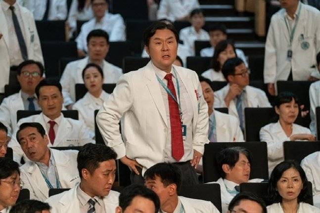 배우 윤경호. 사진|넷플릭스