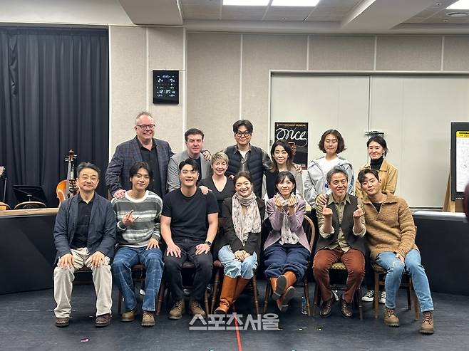 뮤지컬 ‘원스’ 창작진과 배우들이 7일 프레스콜을 통해 개막 전 소감을 밝혔다. 사진 | 표권향 기자 gioia@sportsseoul.com